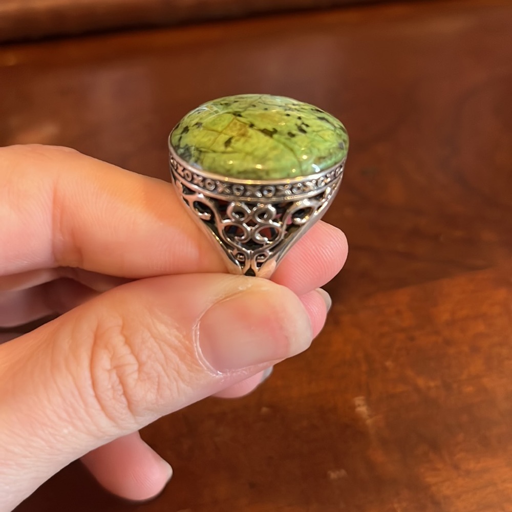 QVC Sterling Silver Green Gemstone Filigree Ring Size 8